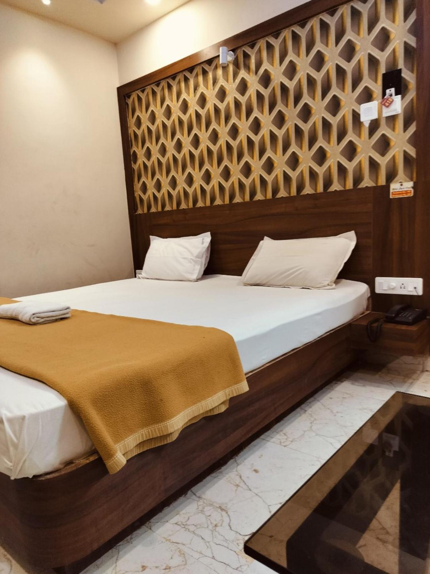 Hotel Park View - Lift Facilities- Near Sea Beach Best Choice Of Travellers By Morservices Puri Exterior photo
